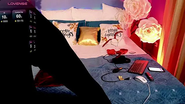 CarolainGilbert on StripChat