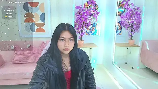 Carolina_cherry on StripChat