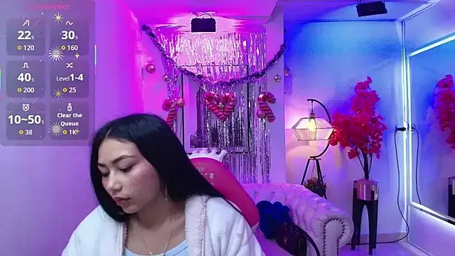 Carolina_cherry on StripChat