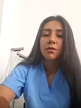 CAROLINE__07 on StripChat