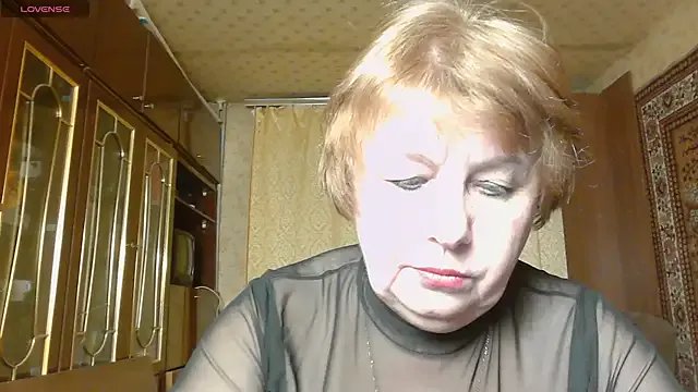 Casey_peach on StripChat