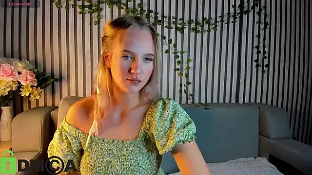 Casey_Sweeet on StripChat