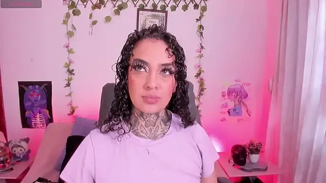 Cata_green on StripChat