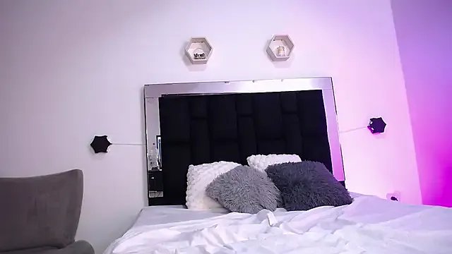 CataleyaRoselle on StripChat