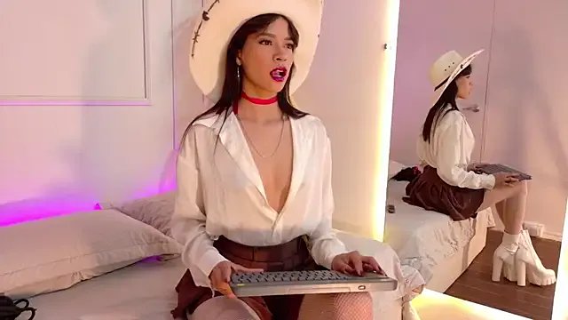 CathMellow on StripChat