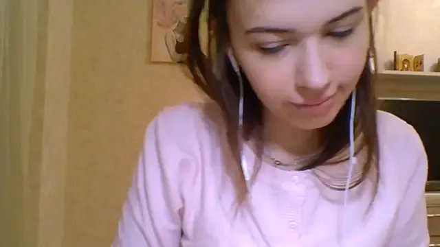 CeyaLier on StripChat