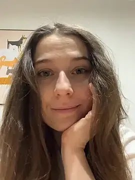 Chantwow — change outfit