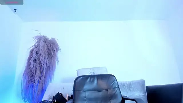 charlottewhitte on StripChat