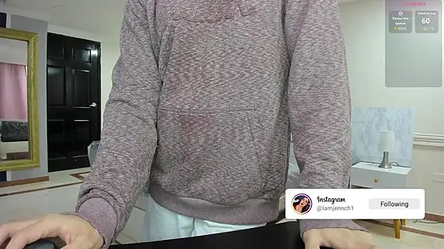 charolbruce_1 on StripChat