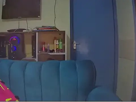 Chavvy_10 on StripChat