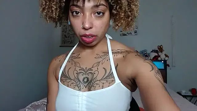 Cherribombzz on StripChat
