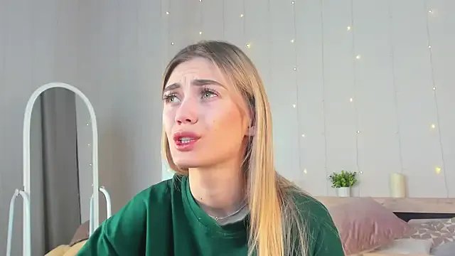 Cherry_Price on StripChat