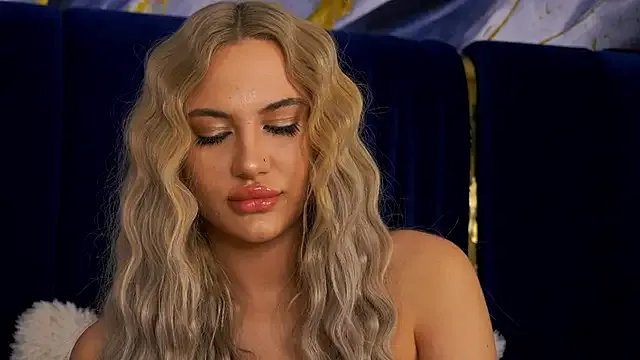 Chloe_GraceeX on StripChat