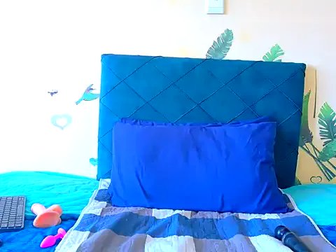 chloechrome on StripChat