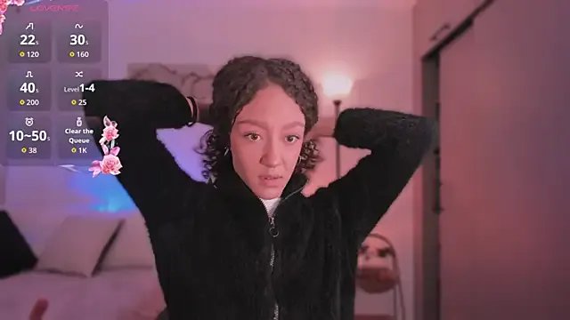 ChloeMoreti on StripChat