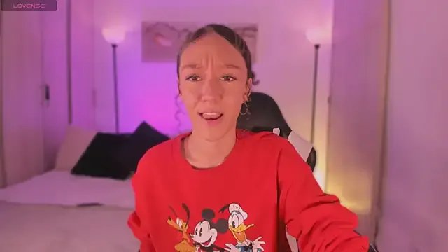 ChloeMoreti on StripChat