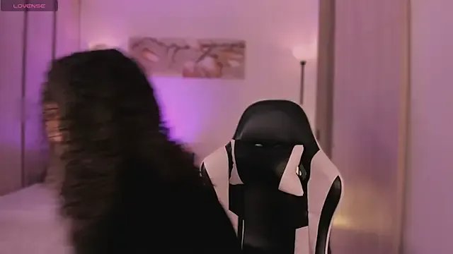 ChloeMoreti on StripChat