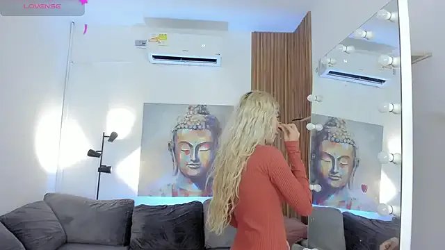 cinnia_ — Show tits + oil