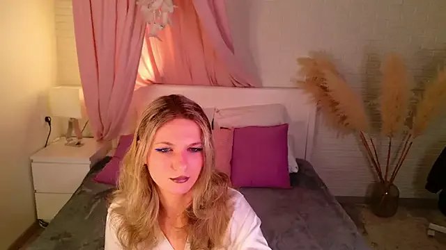 Cipherella on StripChat