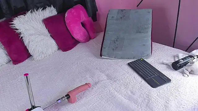 cloe_bridgee on StripChat