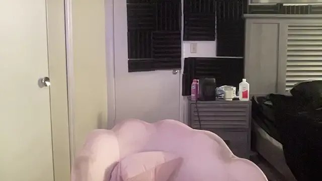 cocaNutt on StripChat