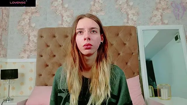 CoraVex on StripChat