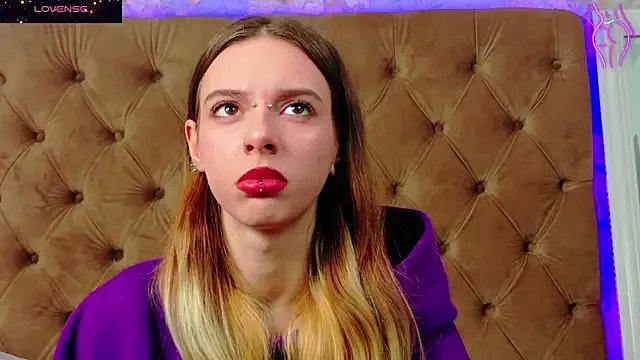 CoraVex on StripChat