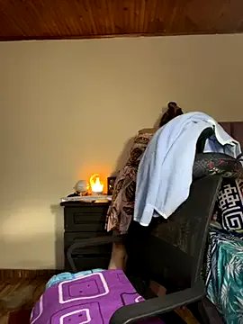 CoraVibes on StripChat