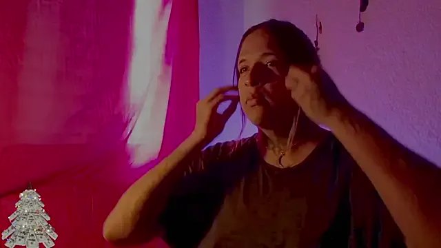 Couple_Moth666 on StripChat