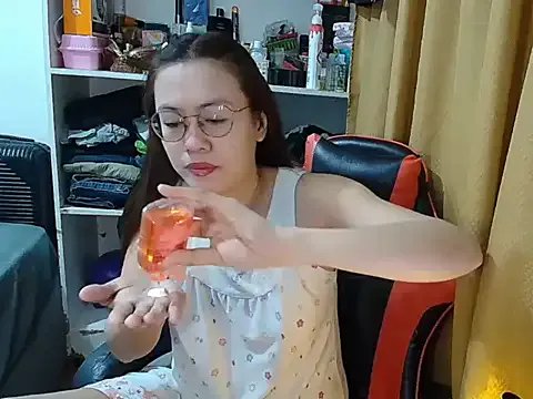 crizzybel on StripChat