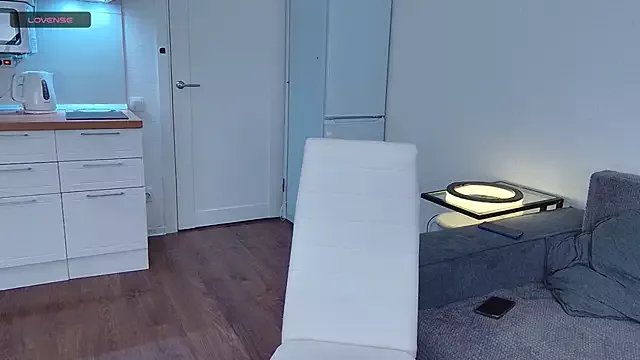 crystal_lilith on StripChat