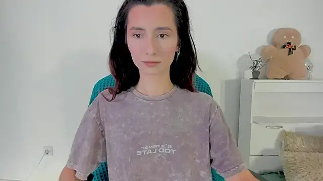 crystalnut on StripChat