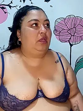 curvy_diva_ — Finger on my ass. 