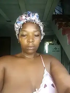 CurvyCutiexx3's avatar