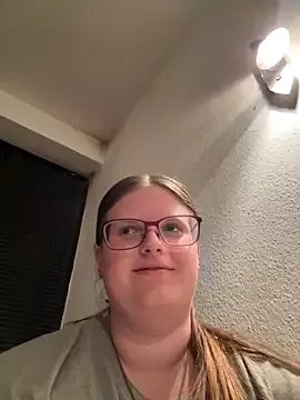 CurvyPaar2 on StripChat