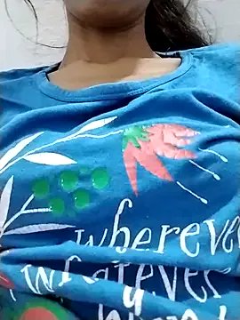 Cute-Naavya on StripChat