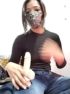 Cute-Naavya on StripChat