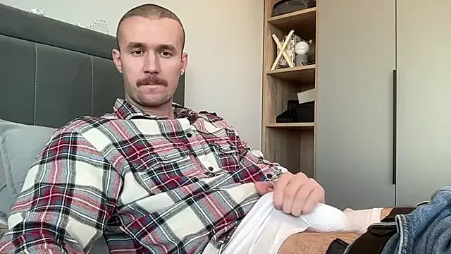 cute_mark on StripChat