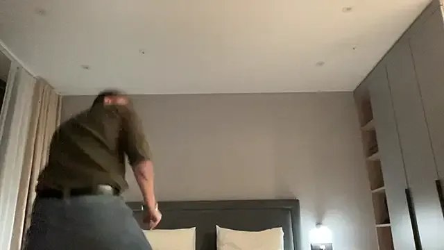 cute_mark on StripChat