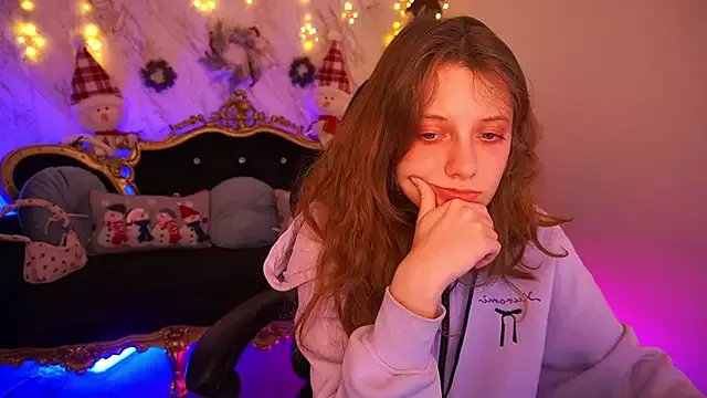 CuteeFoxy on StripChat