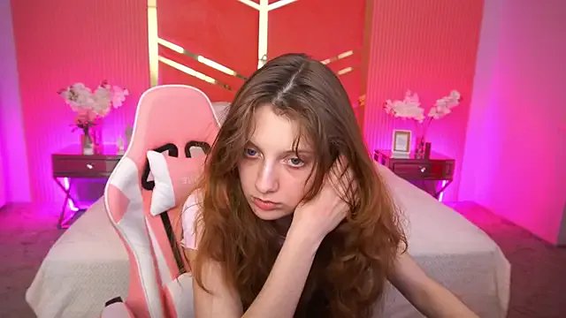 CuteeFoxy on StripChat