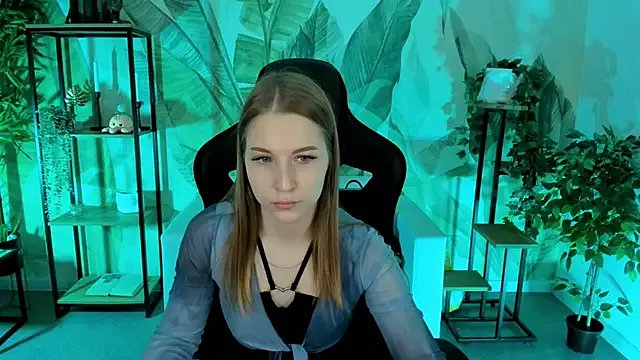 CuteMousee on StripChat