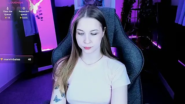 CuteMousee on StripChat