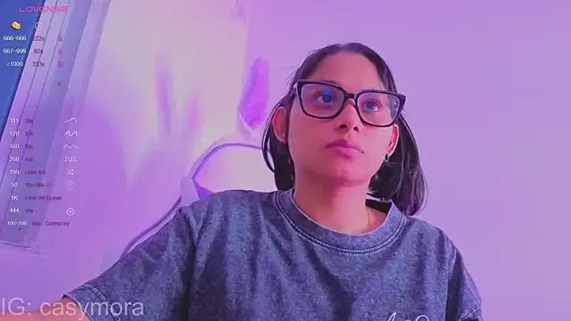 Cuteprincess21 on StripChat