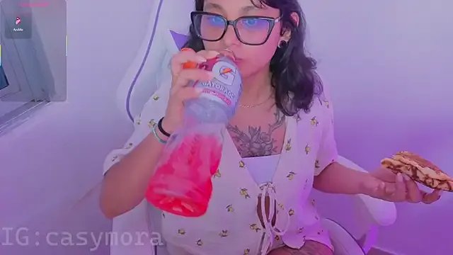 Cuteprincess21 on StripChat