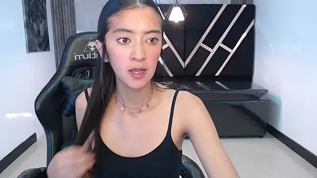 Dahyan_ch on StripChat