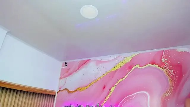 Daisy__rose on StripChat