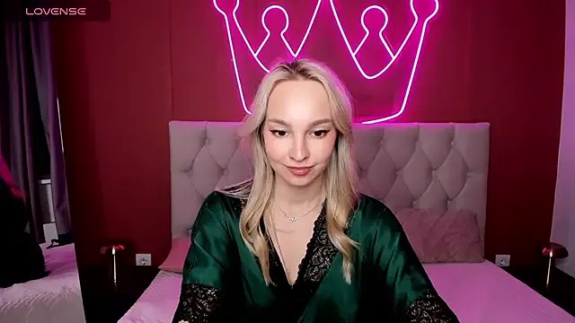 DaisyMellifluous on StripChat