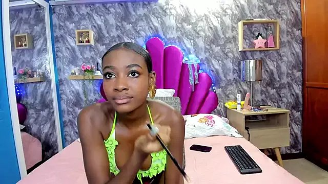 dalilaqueen on StripChat