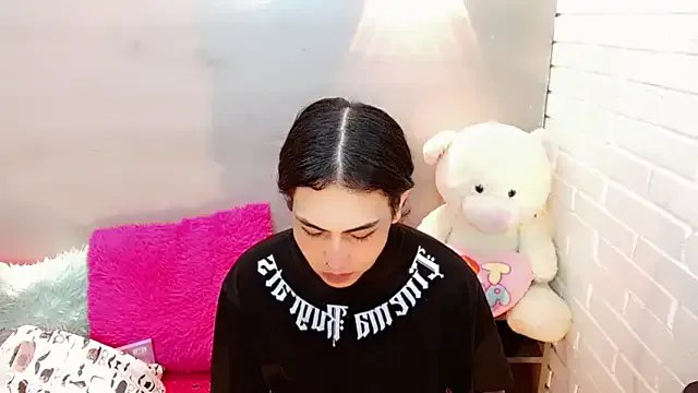 Daniela_Pink_ on StripChat